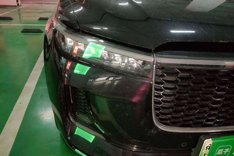Used Li Auto ONE 2019 Extended-Range 6-Seater Version Right Front Headlight