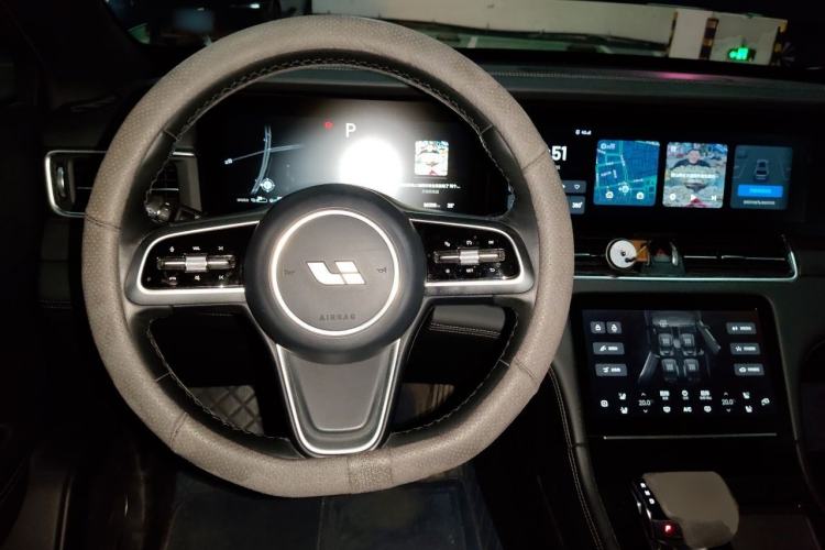 Used Li Auto ONE 2019 Extended-Range 6-Seater Version Steering Wheel