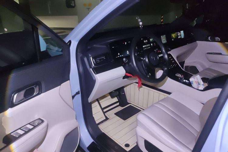 Used Li Auto ONE 2019 Extended-Range 6-Seater Version Driver Seat