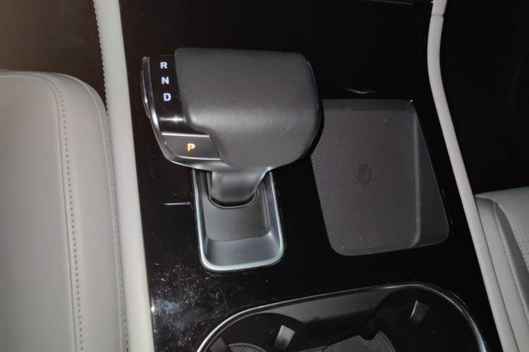 Used Li Auto ONE 2019 Extended-Range 6-Seater Version Gear Lever