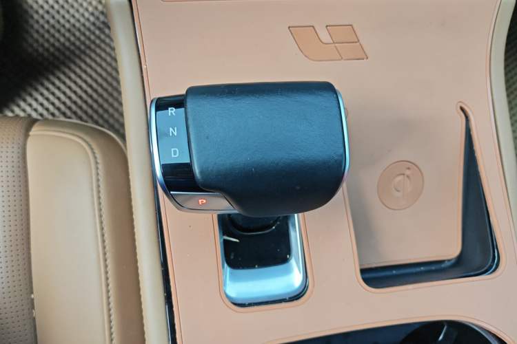 Used Li Auto ONE 2019 Extended-Range 6-Seater Version Gear Lever