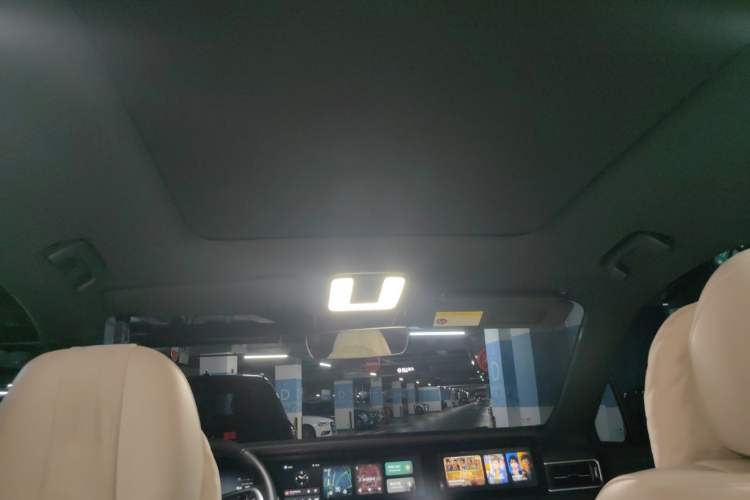 Used Li Auto ONE 2019 Extended-Range 6-Seater Version Headliner