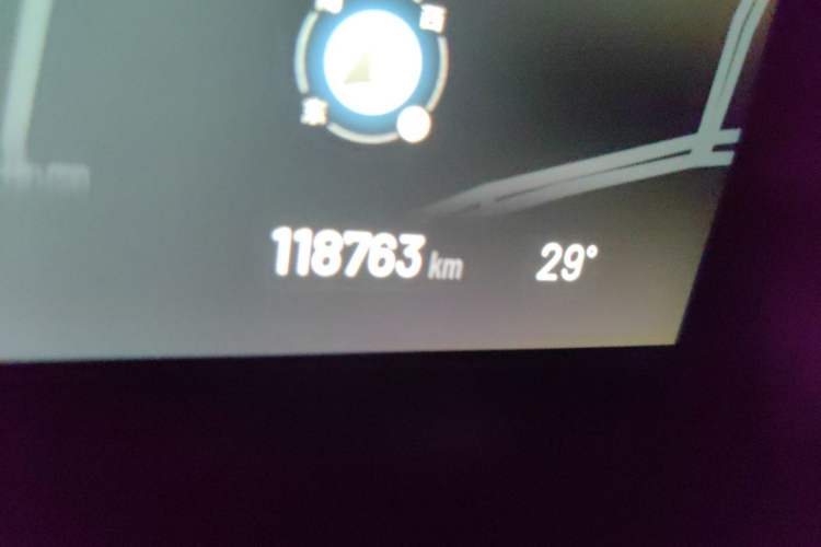 Used Li Auto ONE 2019 Extended-Range 6-Seater Version Odometer Close Up