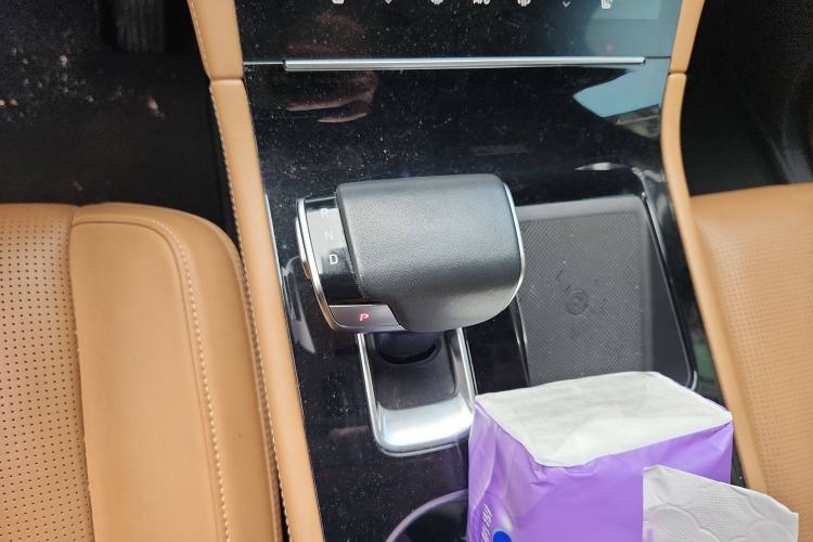 Used Li Auto ONE 2019 Extended-Range 6-Seater Version Gear Lever