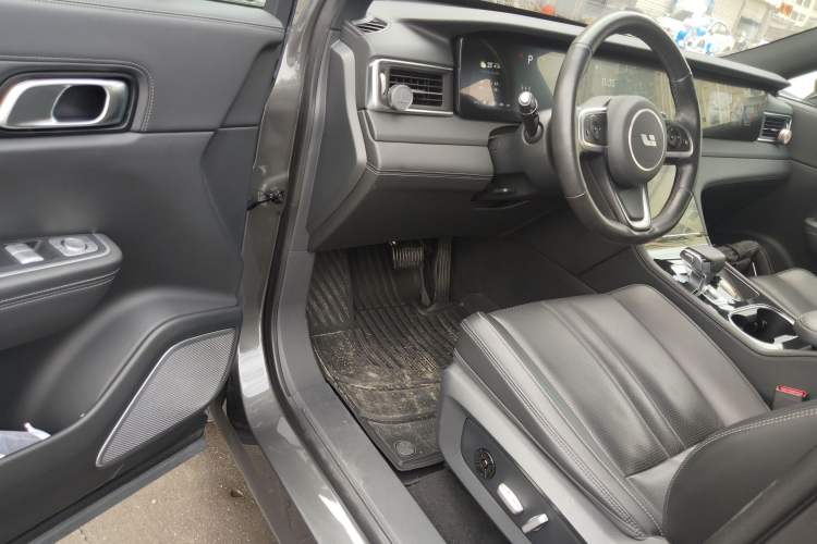 Used Li Auto ONE 2019 Extended-Range 6-Seater Version Interior 3
