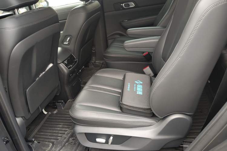 Used Li Auto ONE 2019 Extended-Range 6-Seater Version Interior 4