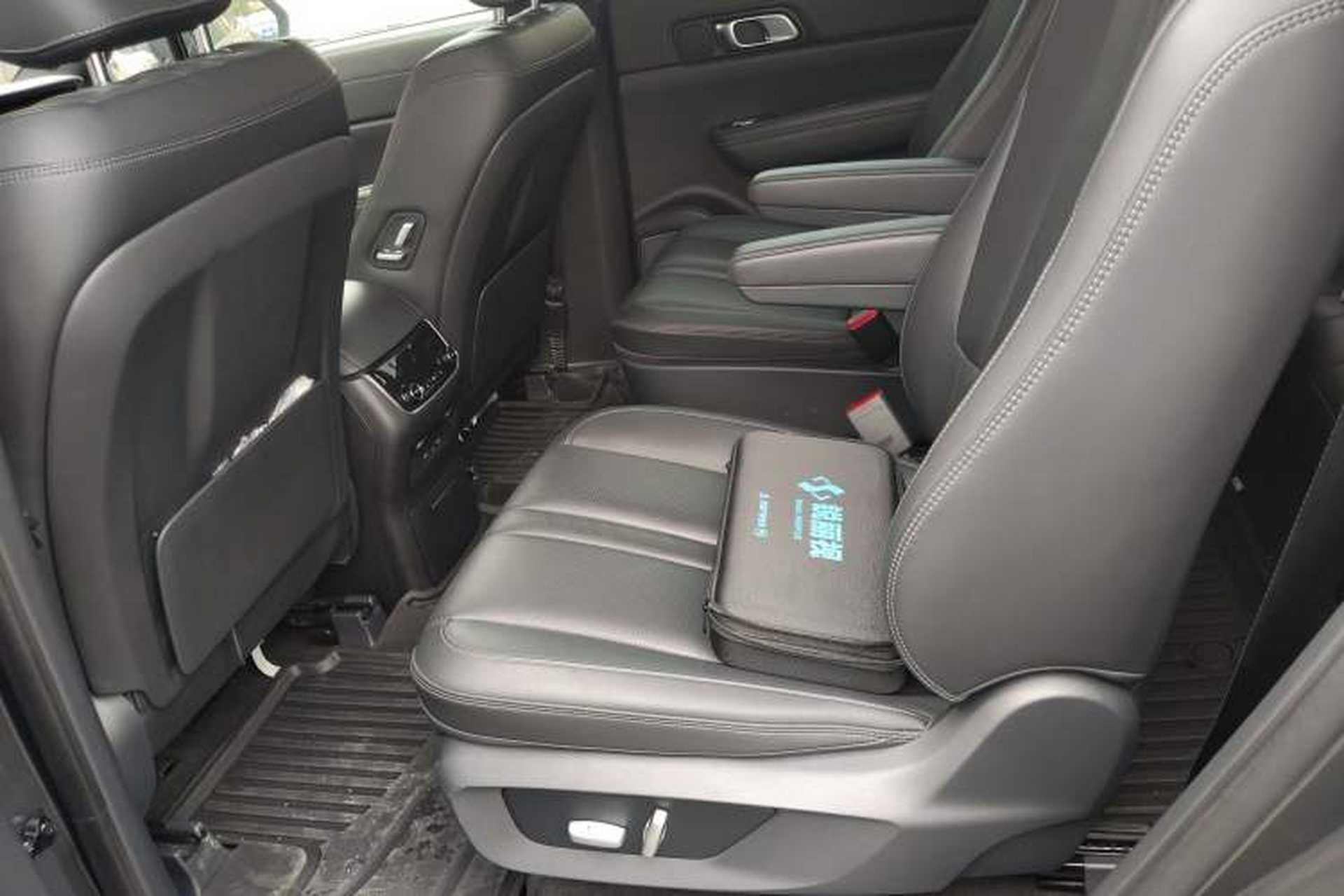 Used Li Auto ONE 2019 Extended-Range 6-Seater Version Interior 4