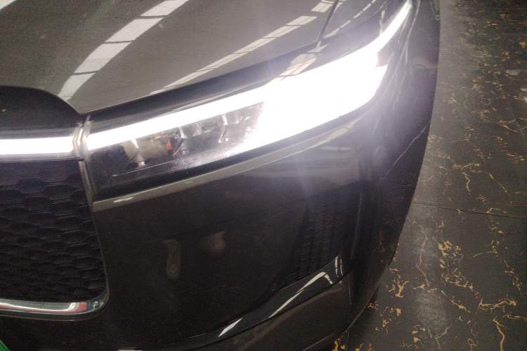 Used Li Auto ONE 2019 Extended-Range 6-Seater Version Left Front Headlight