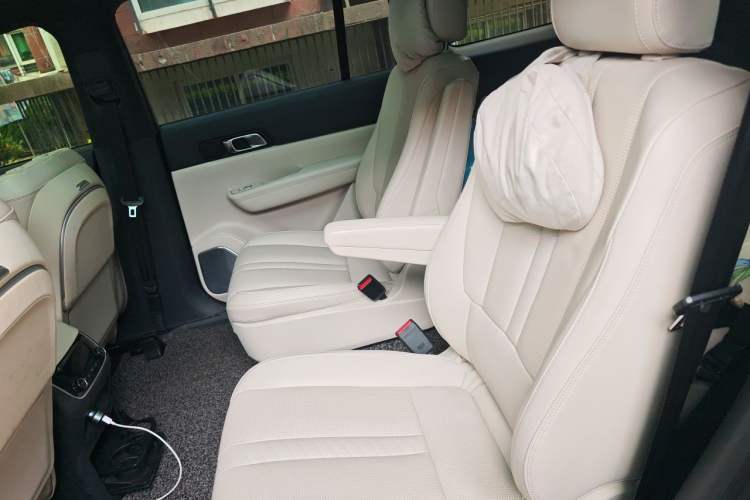 Used Li Auto ONE 2019 Extended-Range 6-Seater Version Left Rear Seat