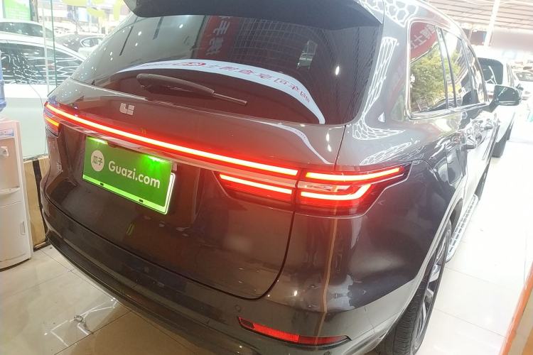Used Li Auto ONE 2019 Extended-Range 6-Seater Version Rear Right 45 Deg