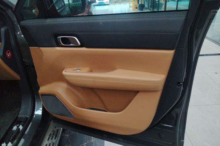 Used Li Auto ONE 2019 Extended-Range 6-Seater Version Right Front Door Interior