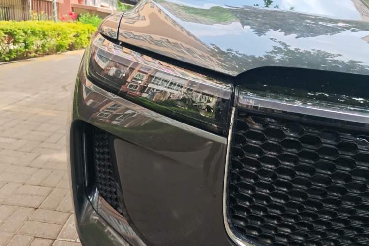 Used Li Auto ONE 2019 Extended-Range 6-Seater Version Right Front Headlight