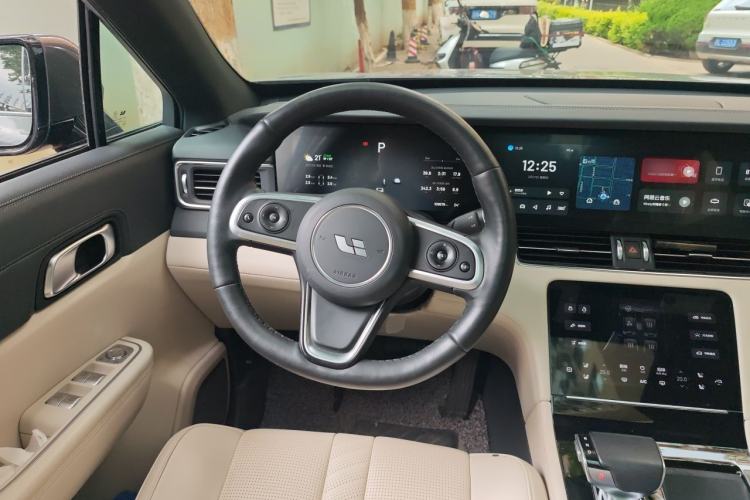 Used Li Auto ONE 2019 Extended-Range 6-Seater Version Steering Wheel