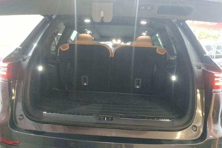 Used Li Auto ONE 2019 Extended-Range 6-Seater Version Trunk