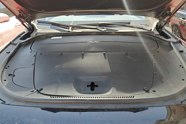 Used Li Auto ONE 2019 Extended-Range 6-Seater Version Engine Bay