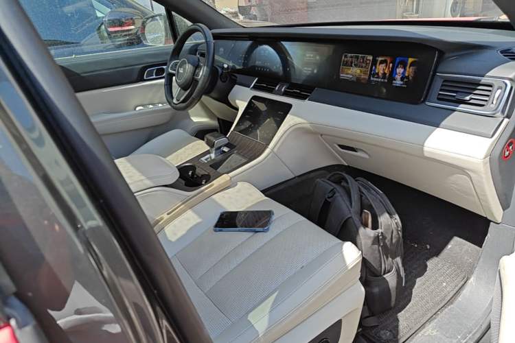Used Li Auto ONE 2019 Extended-Range 6-Seater Version Right Front Seat