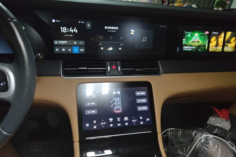 Used Li Auto ONE 2019 Extended-Range 6-Seater Version Audio And AC Panel