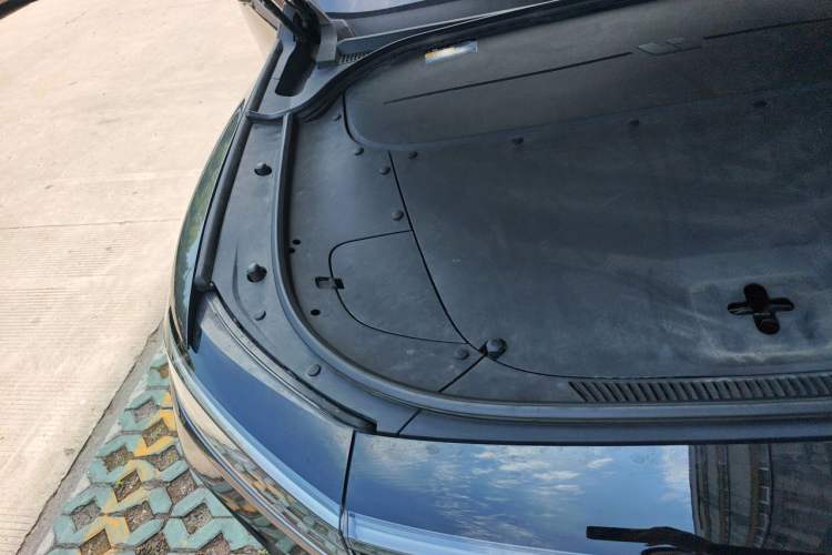 Used Li Auto ONE 2019 Extended-Range 6-Seater Version Engine Bay Right