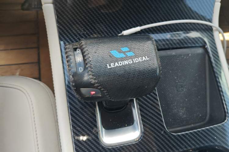 Used Li Auto ONE 2019 Extended-Range 6-Seater Version Gear Lever