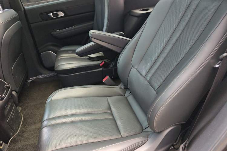 Used Li Auto ONE 2019 Extended-Range 6-Seater Version Left Rear Seat