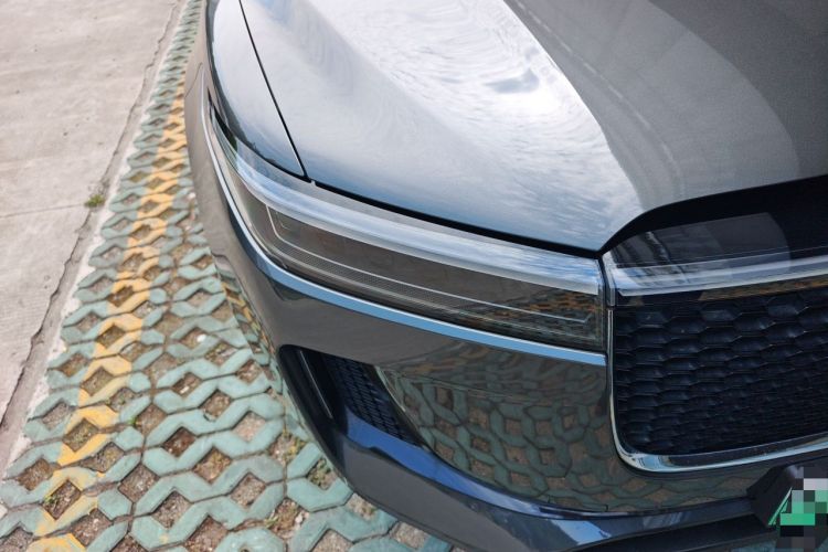 Used Li Auto ONE 2019 Extended-Range 6-Seater Version Right Front Headlight