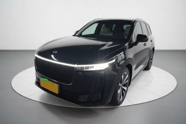 Ojetý Li Auto ONE 2020 Extended-Range 6-Seater Version