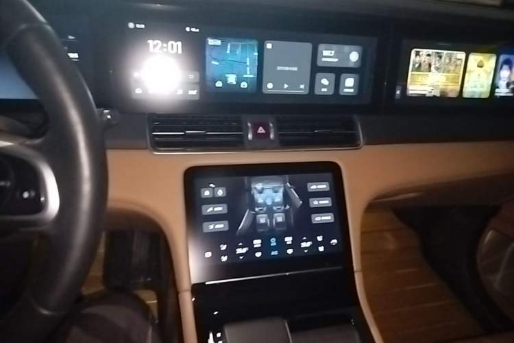 Used Li Auto ONE 2020 Extended-Range 6-Seater Version Audio And AC Panel