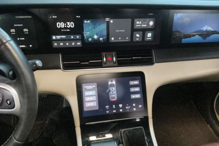 Used Li Auto ONE 2020 Extended-Range 6-Seater Version Audio And AC Panel