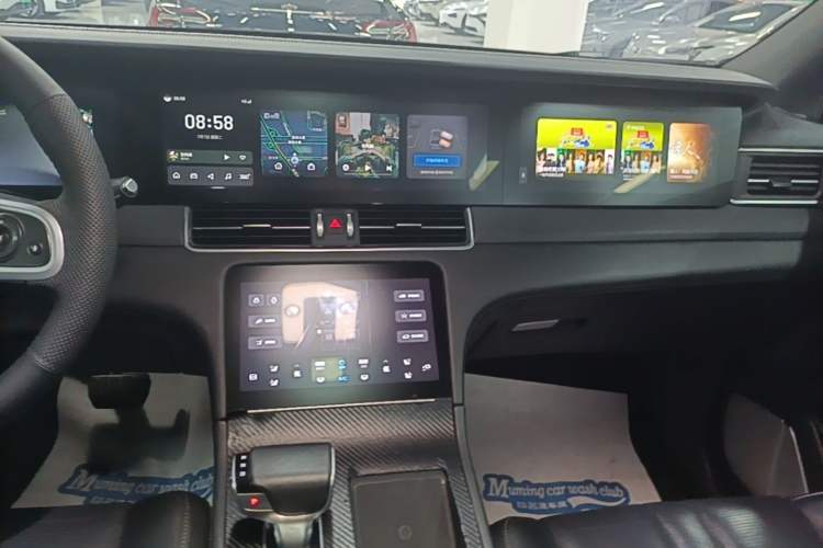 Used Li Auto ONE 2020 Extended-Range 6-Seater Version Audio And AC Panel