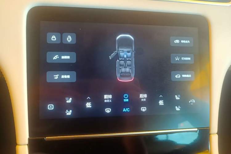 Used Li Auto ONE 2020 Extended-Range 6-Seater Version Audio And AC Panel