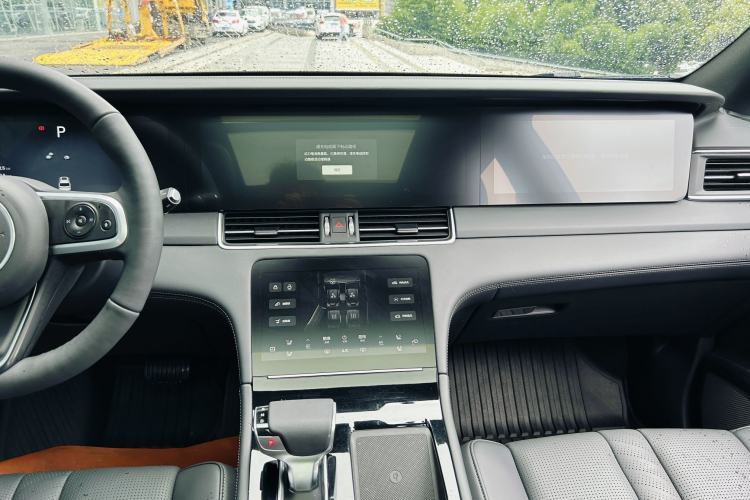 Used Li Auto ONE 2020 Extended-Range 6-Seater Version Audio And AC Panel