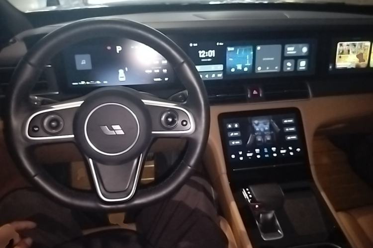 Used Li Auto ONE 2020 Extended-Range 6-Seater Version Center Console