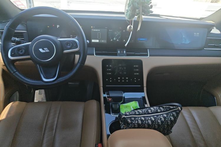 Used Li Auto ONE 2020 Extended-Range 6-Seater Version Center Console