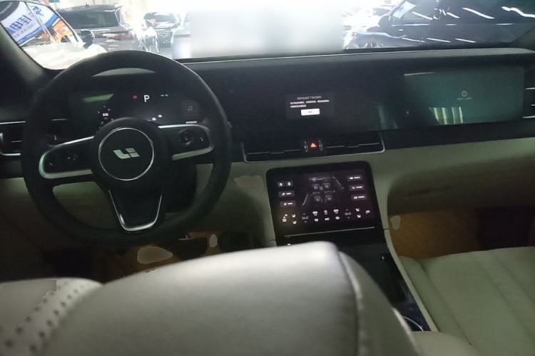 Used Li Auto ONE 2020 Extended-Range 6-Seater Version Center Console