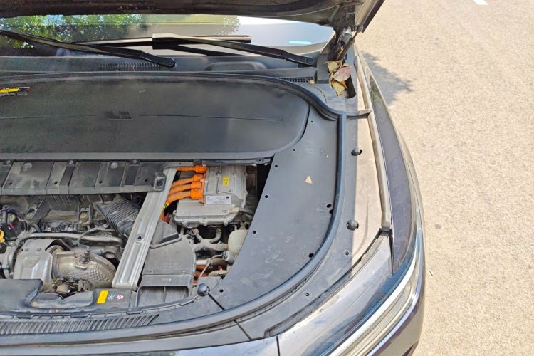 Used Li Auto ONE 2020 Extended-Range 6-Seater Version Engine Bay Left