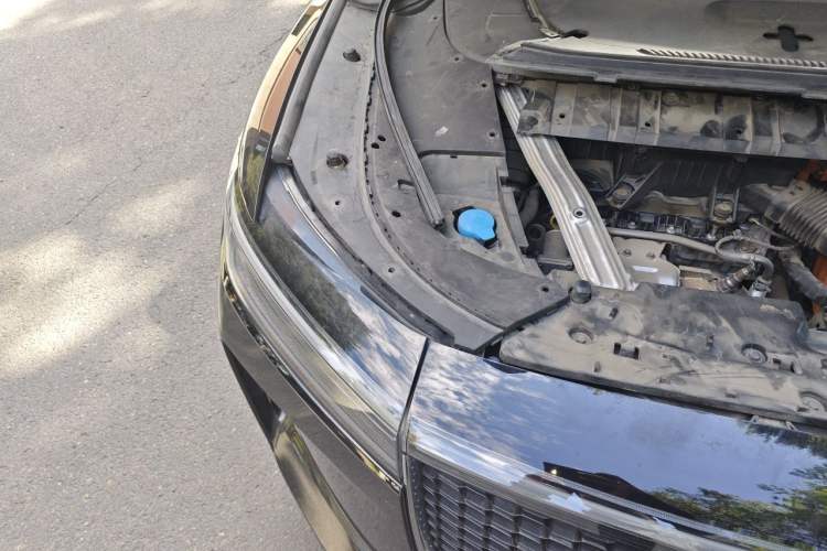 Used Li Auto ONE 2020 Extended-Range 6-Seater Version Engine Bay Right