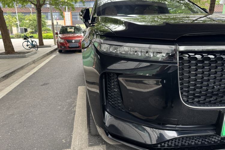 Used Li Auto ONE 2020 Extended-Range 6-Seater Version Exterior 12