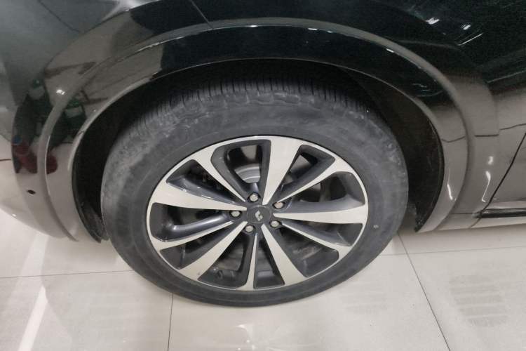 Used Li Auto ONE 2020 Extended-Range 6-Seater Version Exterior 4