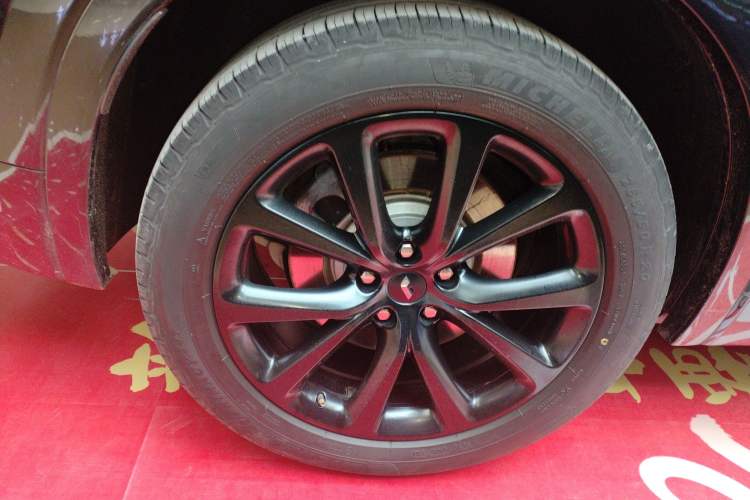 Used Li Auto ONE 2020 Extended-Range 6-Seater Version Exterior 5