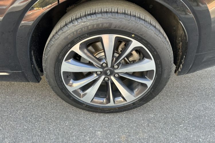 Used Li Auto ONE 2020 Range-Extended 7-Seater Version Exterior 6