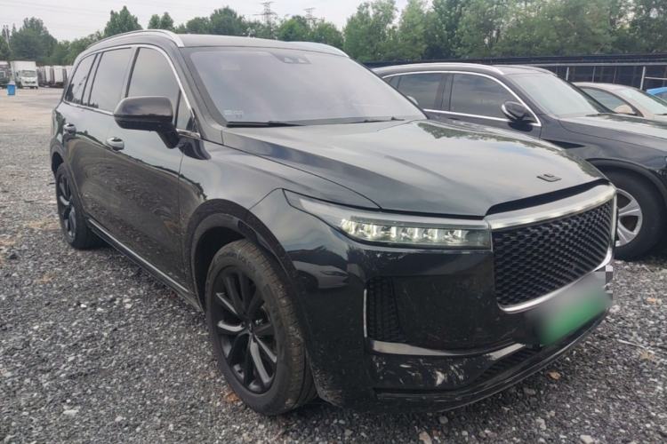 Used Li Auto ONE 2020 Extended-Range 6-Seater Version Front Right 45 Deg