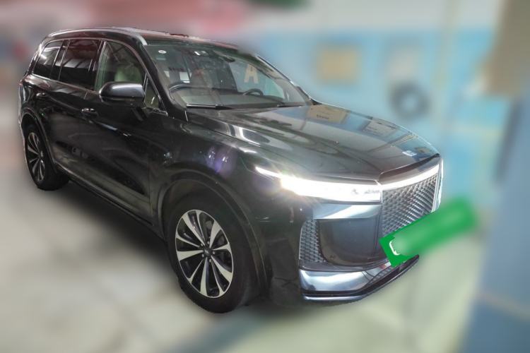 Used Li Auto ONE 2020 Extended-Range 6-Seater Version Front Right 45 Deg