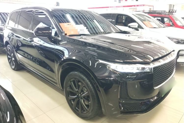 Used Li Auto ONE 2020 Extended-Range 6-Seater Version Front Right 45 Deg