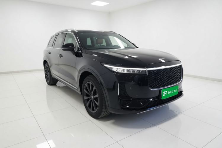 Used Li Auto ONE 2020 Extended-Range 6-Seater Version Front Right 45 Deg