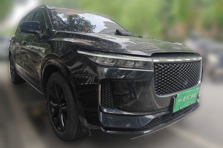Used Li Auto ONE 2020 Extended-Range 6-Seater Version Front Right 45 Deg