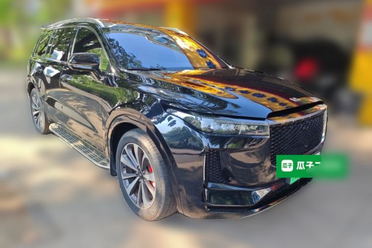 Used Li Auto ONE 2020 Extended-Range 6-Seater Version Front Right 45 Deg