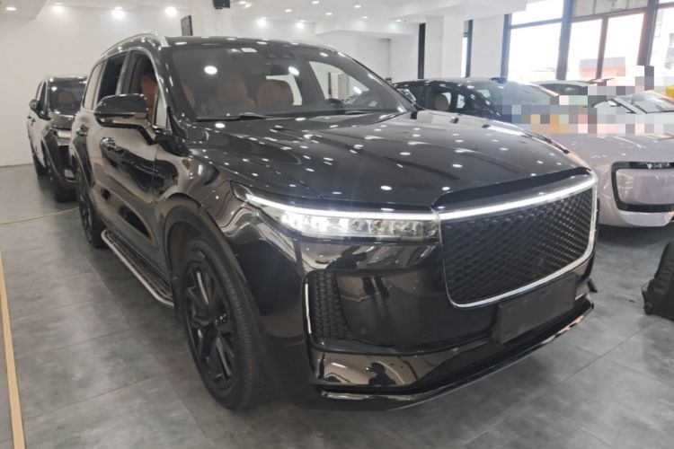 Used Li Auto ONE 2020 Extended-Range 6-Seater Version Front Right 45 Deg