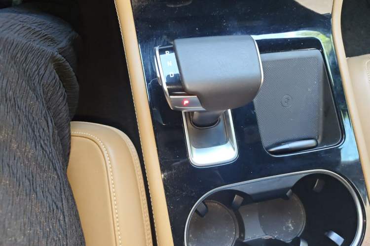 Used Li Auto ONE 2020 Extended-Range 6-Seater Version Gear Lever