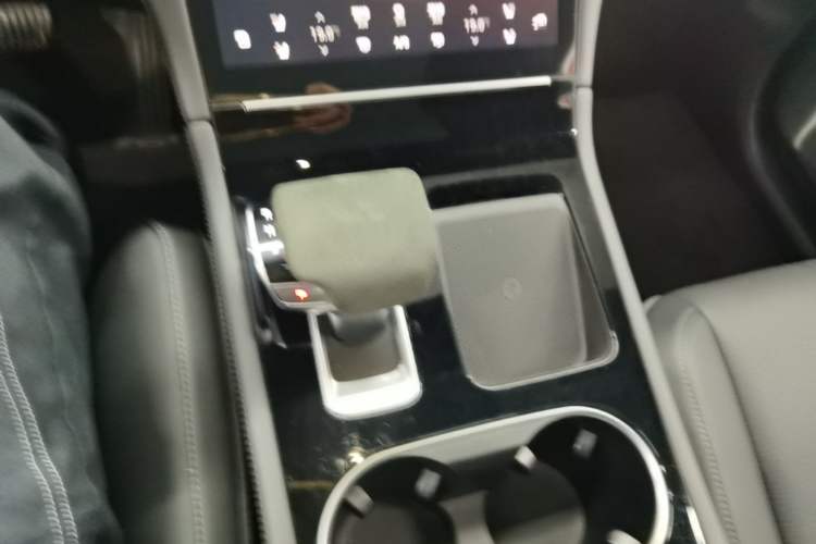 Used Li Auto ONE 2020 Extended-Range 6-Seater Version Gear Lever