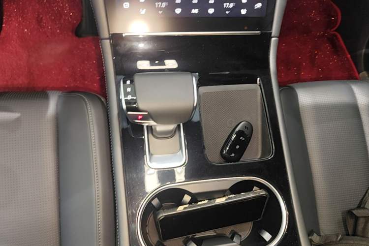 Used Li Auto ONE 2020 Extended-Range 6-Seater Version Gear Lever
